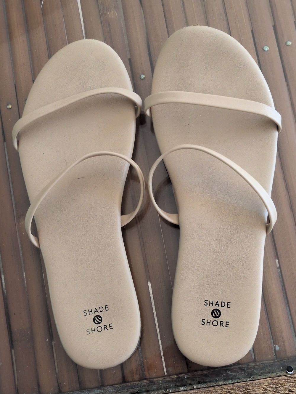 Shade & Shore Women's Beige Minimal Strappy Slide Sandals